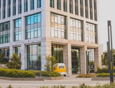 Office Rents to Stagnate Amid Economic Hardship