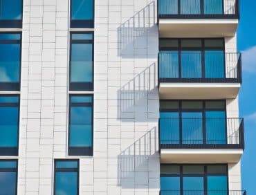 Are Diversified REITs More Attractive?